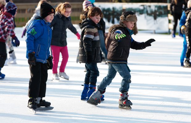 uitgelicht-ijsbaan-schaatsen-op-het-loo